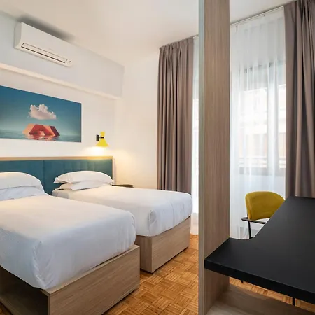 Hotel Rome Smart 3*